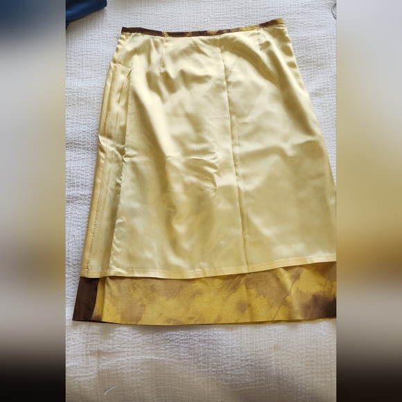 Neiman Marcus Suede Skirt Size 8 - Picture 5 of 8